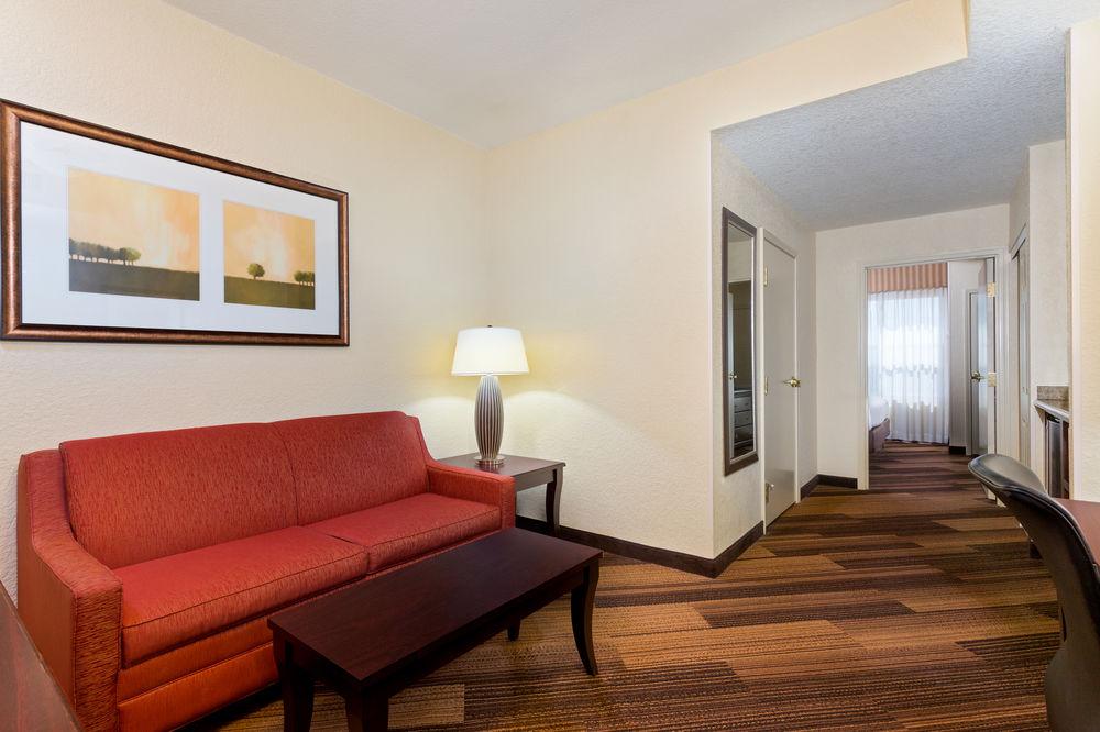 Holiday Inn Express & Suites Lakeland North I-4 By Ihg Екстер'єр фото