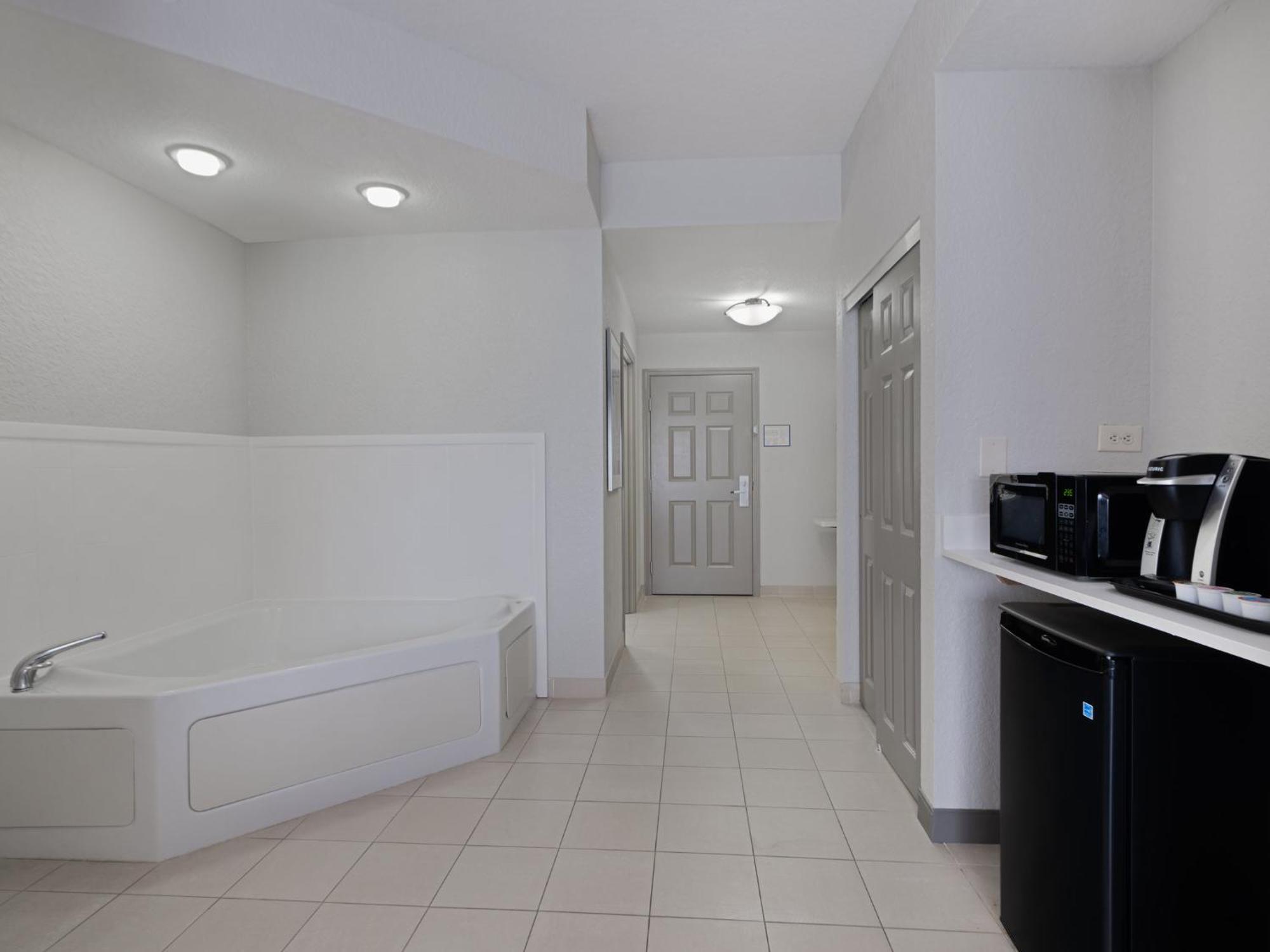 Holiday Inn Express & Suites Lakeland North I-4 By Ihg Екстер'єр фото