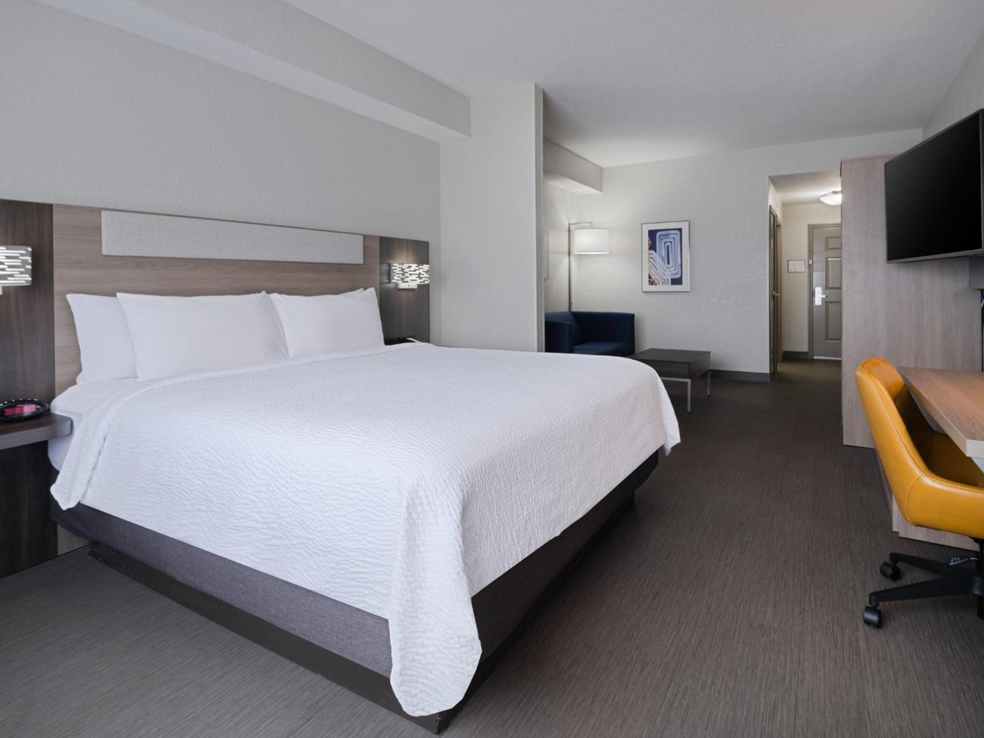 Holiday Inn Express & Suites Lakeland North I-4 By Ihg Екстер'єр фото