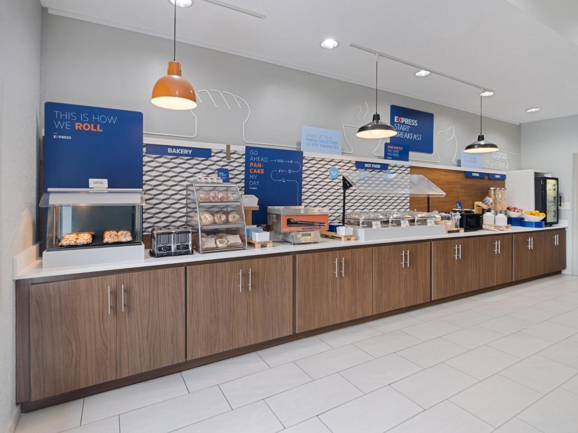 Holiday Inn Express & Suites Lakeland North I-4 By Ihg Екстер'єр фото