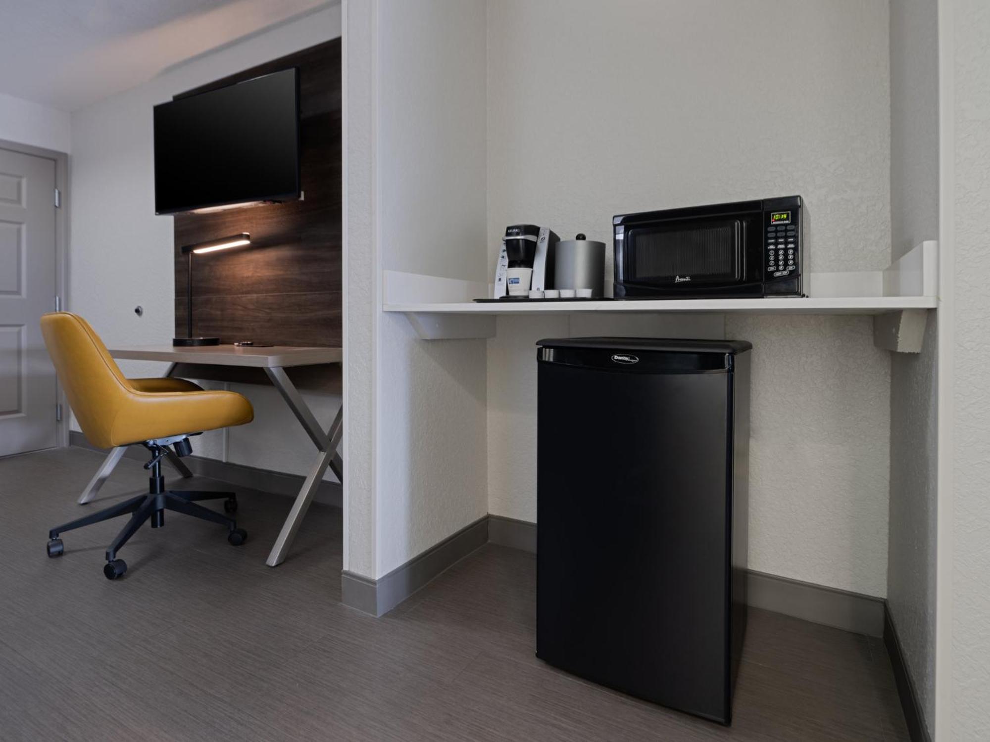 Holiday Inn Express & Suites Lakeland North I-4 By Ihg Екстер'єр фото